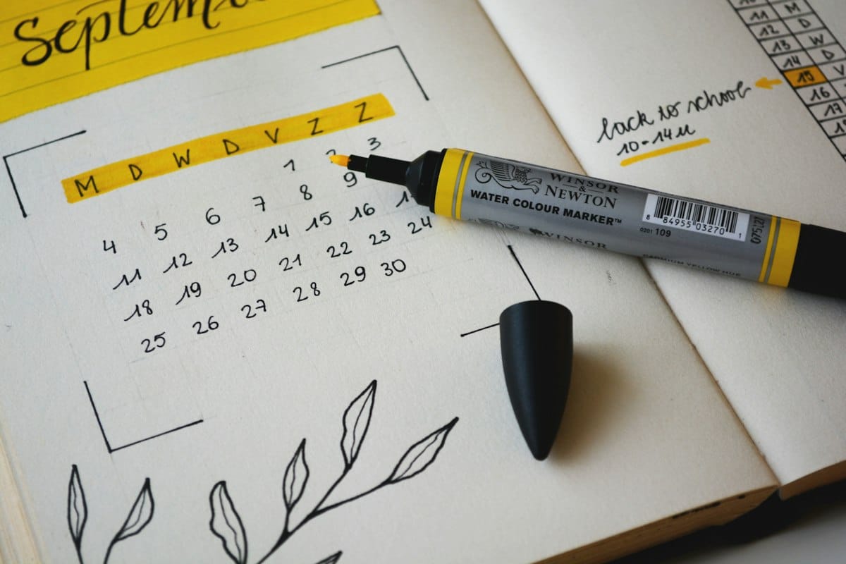 Notebook and marker – the 60-day capital gains tax rule deadline
