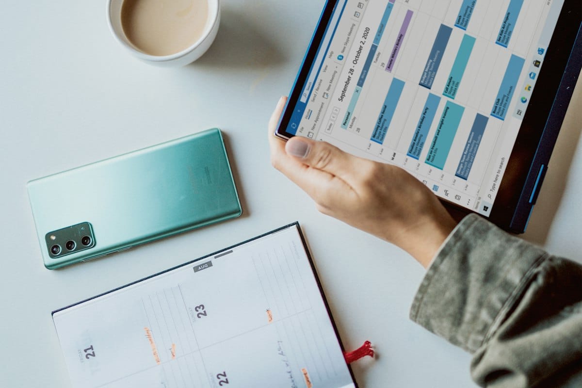 Investor reviewing a portfolio – using the CGT annual allowance in 2026