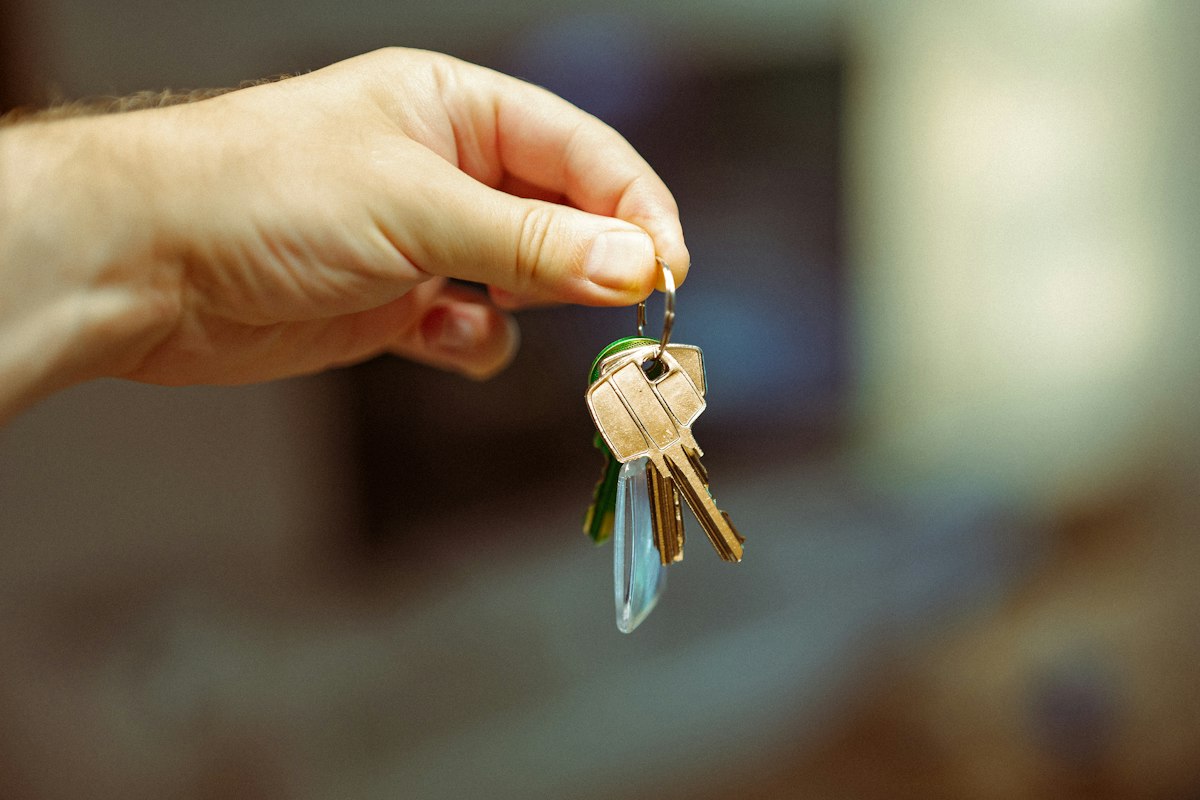 Keys handed over – how to give an inherited property away to family