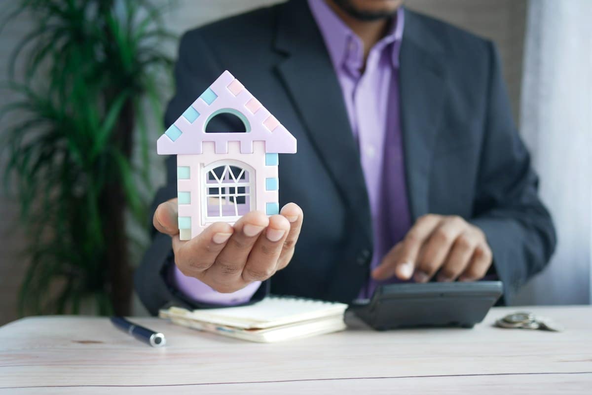 How Is Capital Gains Tax Calculated on a Rental Property?