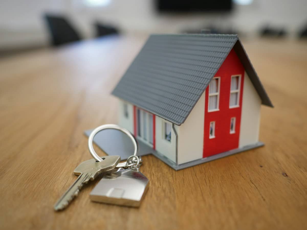 CGT on Selling a Buy-to-Let Property UK: Rates & Strategies