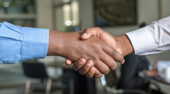 Selling a Business: Capital Gains Tax on Share Sales vs Asset Sales